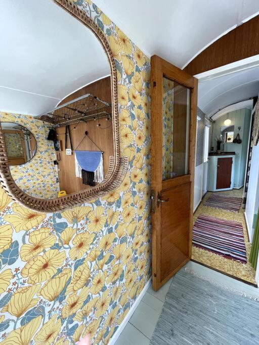 Fjordhytten. Rebuild Train Wagon From 1937. Apartment Одензе Екстериор снимка